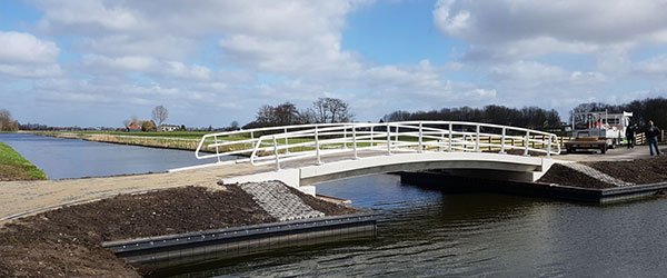 fietspaden en drie bruggen